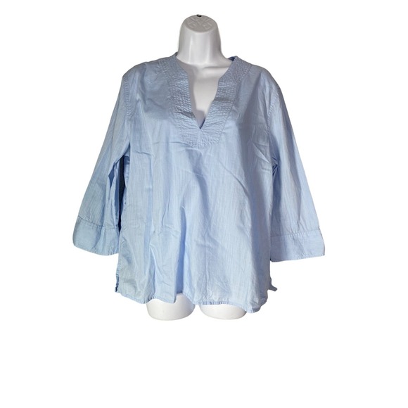 GAP Tops - Gap Womens Long Sleeve V-neck Shirt in Light Blue Blouse‎ Size Large